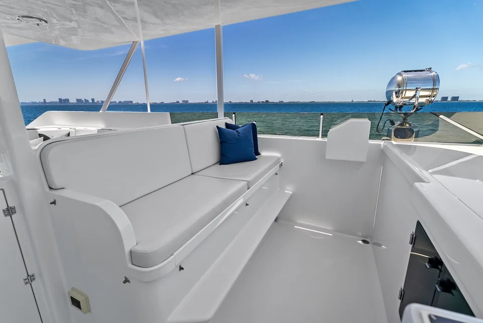 Burger Boat Company Raised Pilothouse