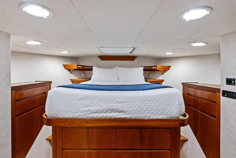 Burger Boat Company Raised Pilothouse
