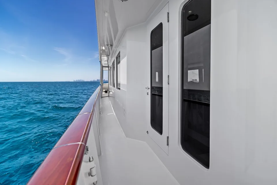 Burger Boat Company Raised Pilothouse