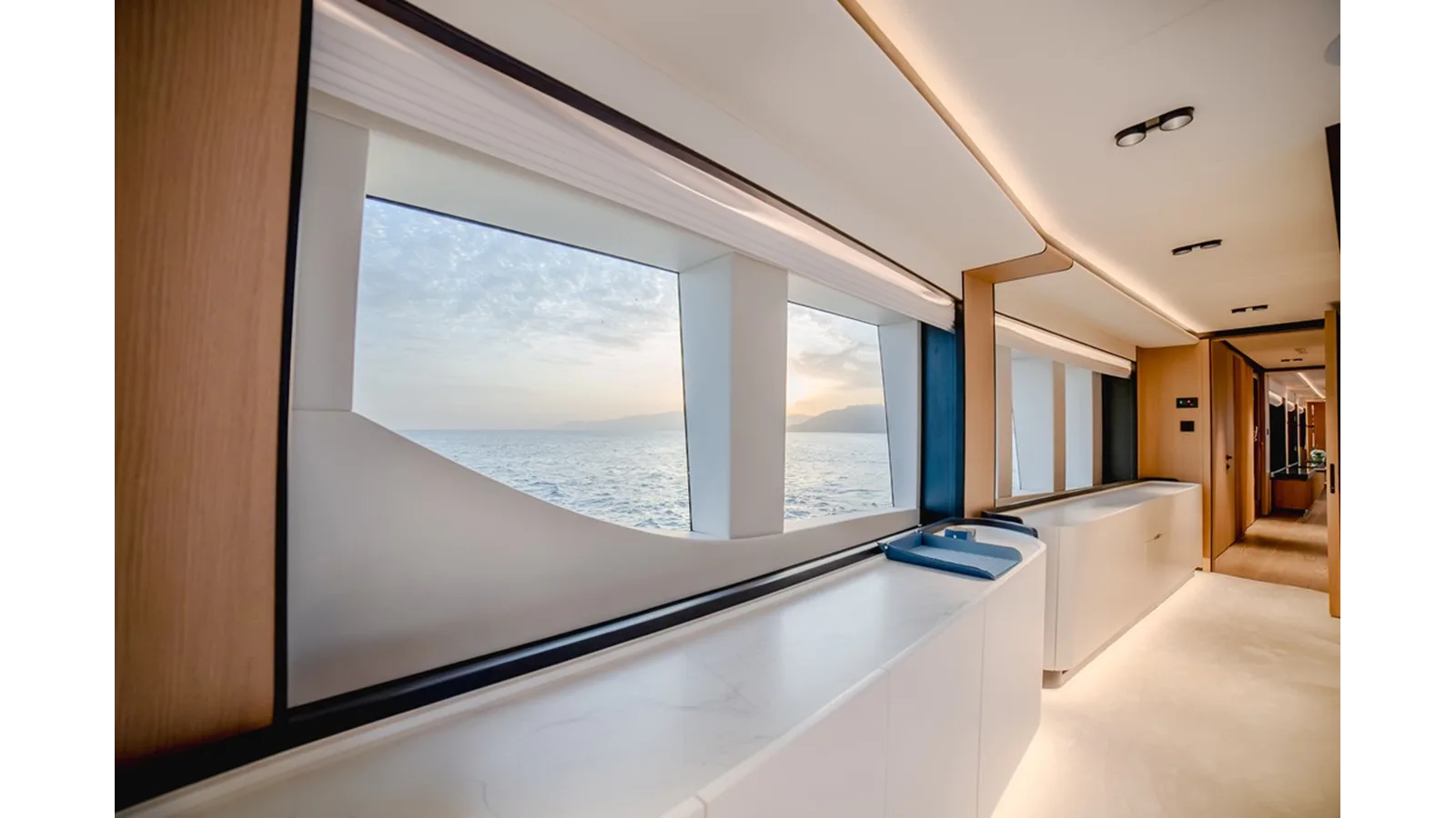 Majesty 112