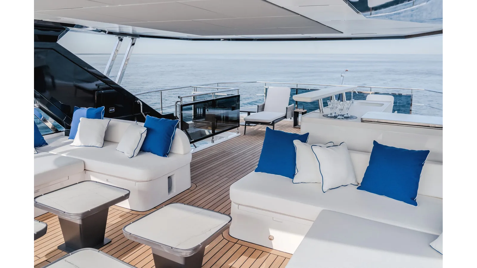 Majesty 112