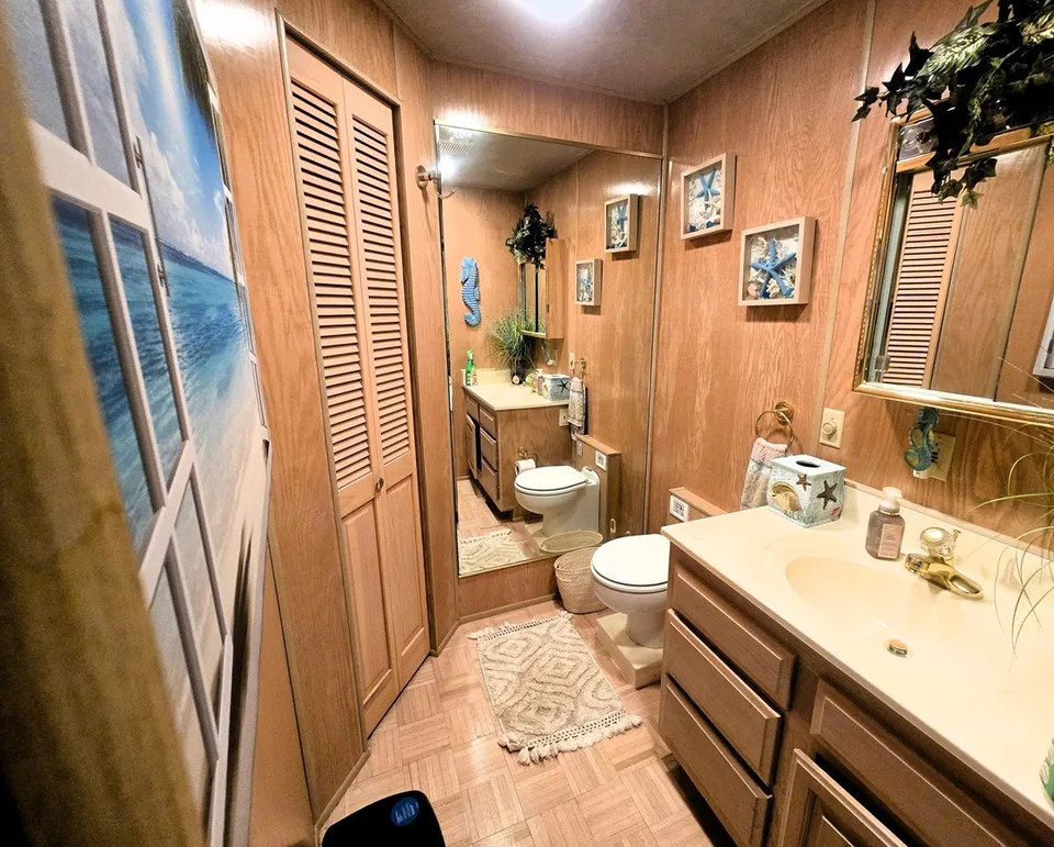 Sumerset Houseboats 82'x18'