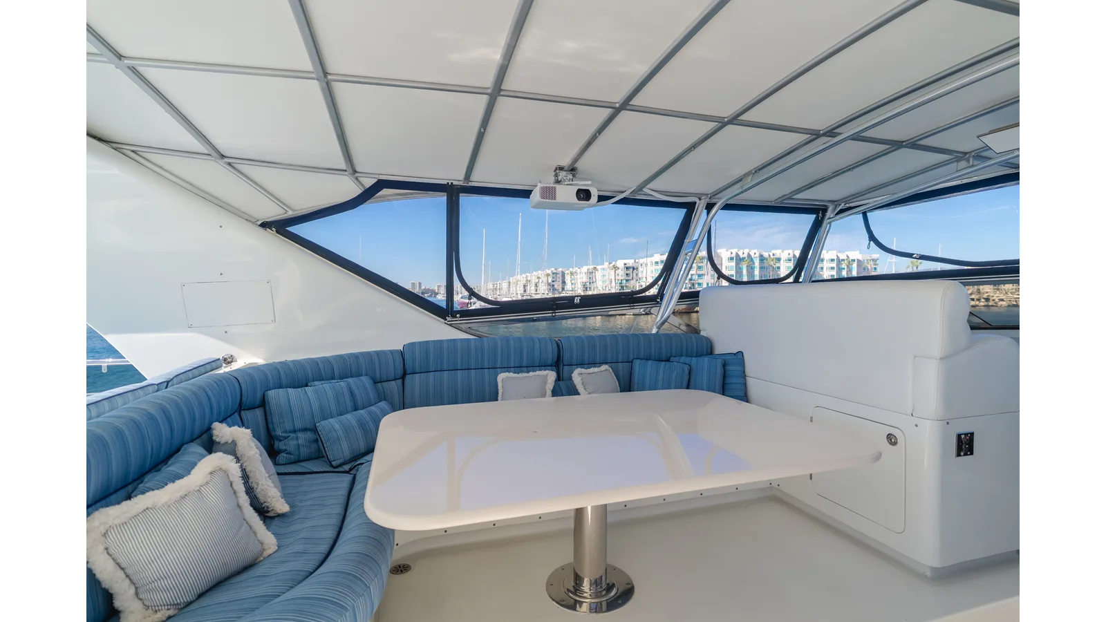Destiny 104 Raised Pilothouse