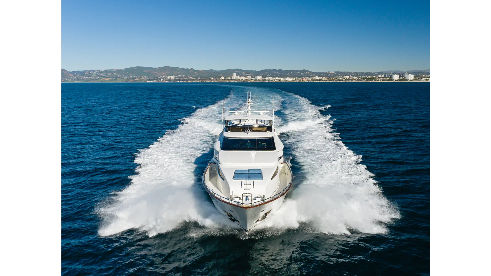 Destiny 104 Raised Pilothouse