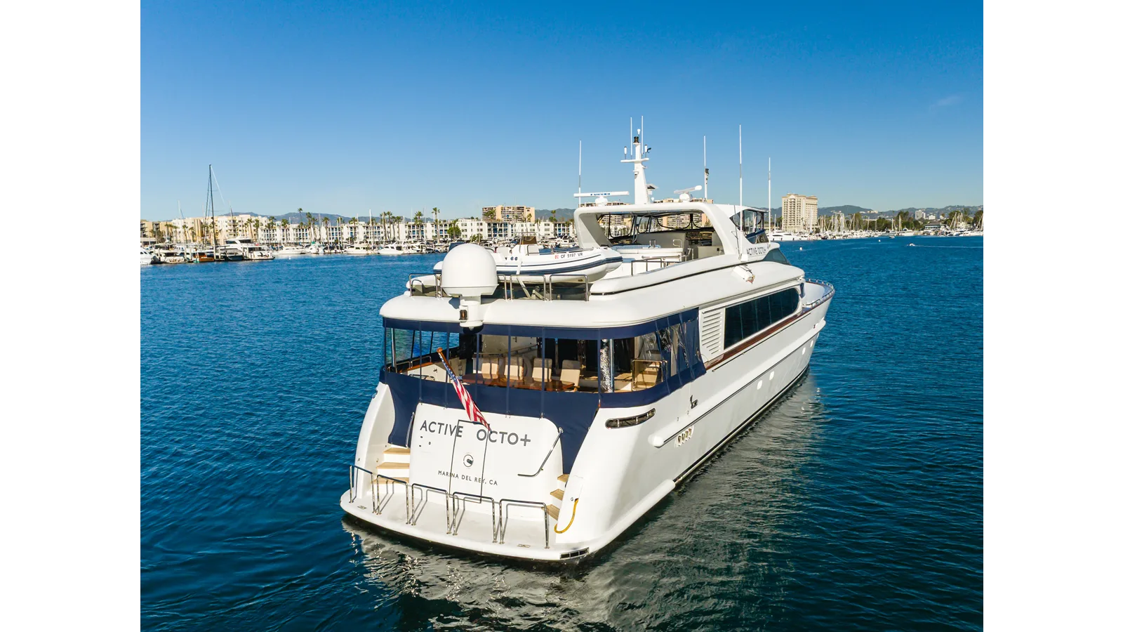 Destiny 104 Raised Pilothouse
