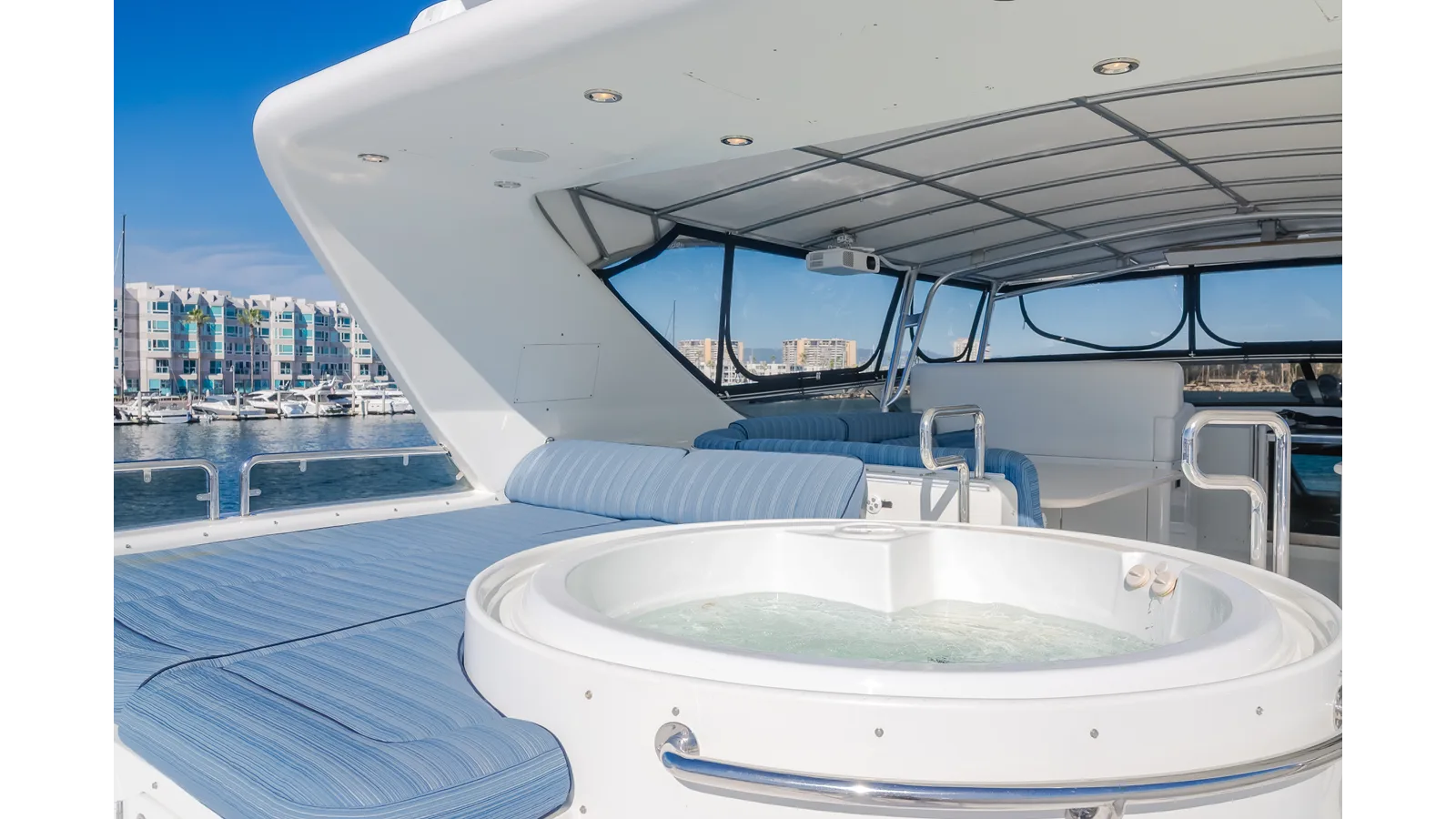 Destiny 104 Raised Pilothouse