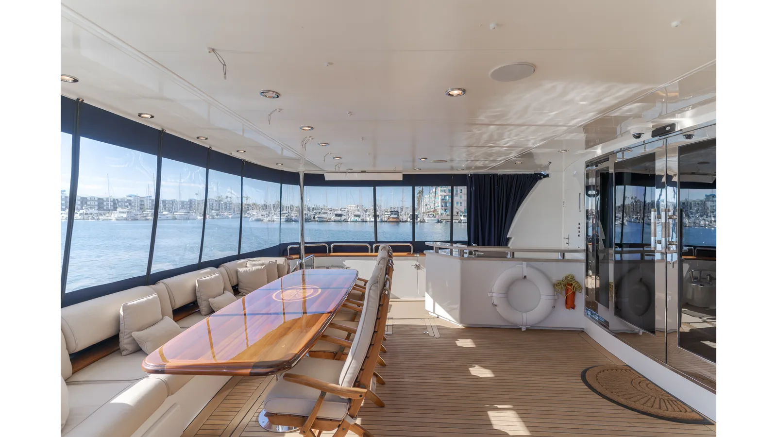 Destiny 104 Raised Pilothouse