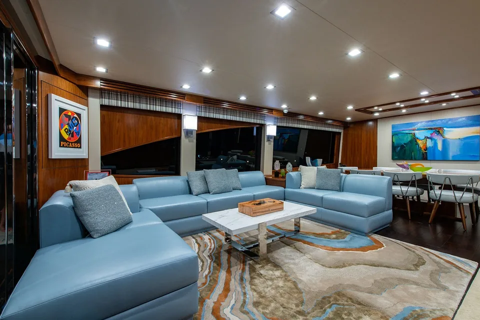 Viking Enclosed Flybridge