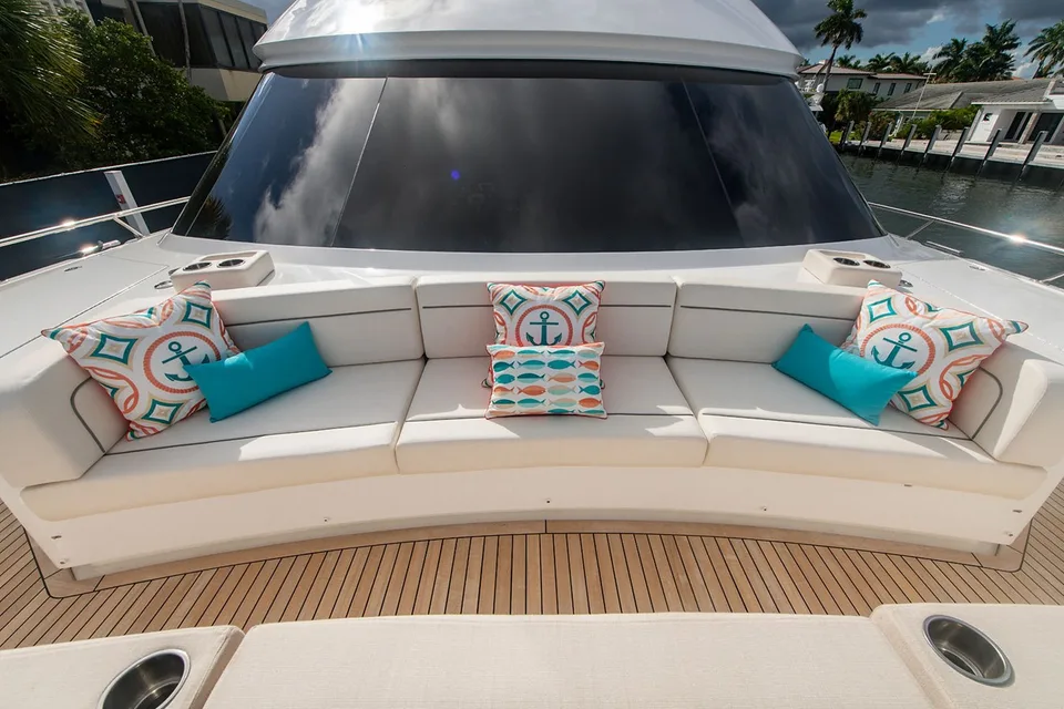 Viking Enclosed Flybridge