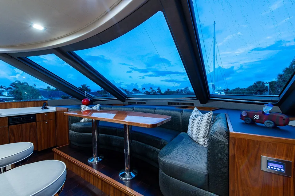 Viking Enclosed Flybridge