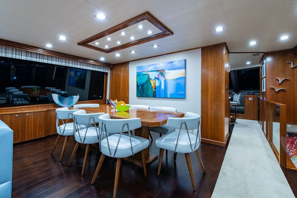 Viking Enclosed Flybridge