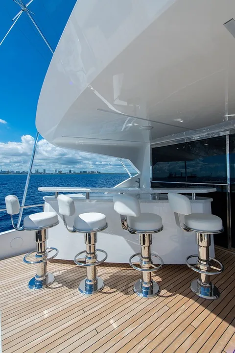 Viking Enclosed Flybridge