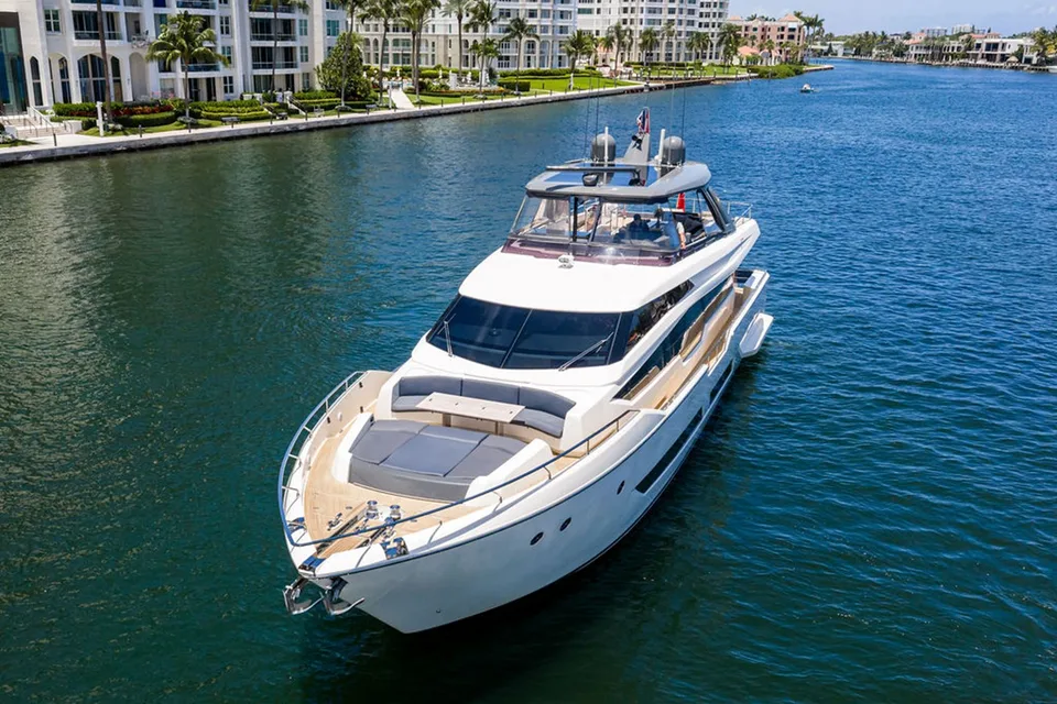 Ferretti Yachts 850 Motoryacht