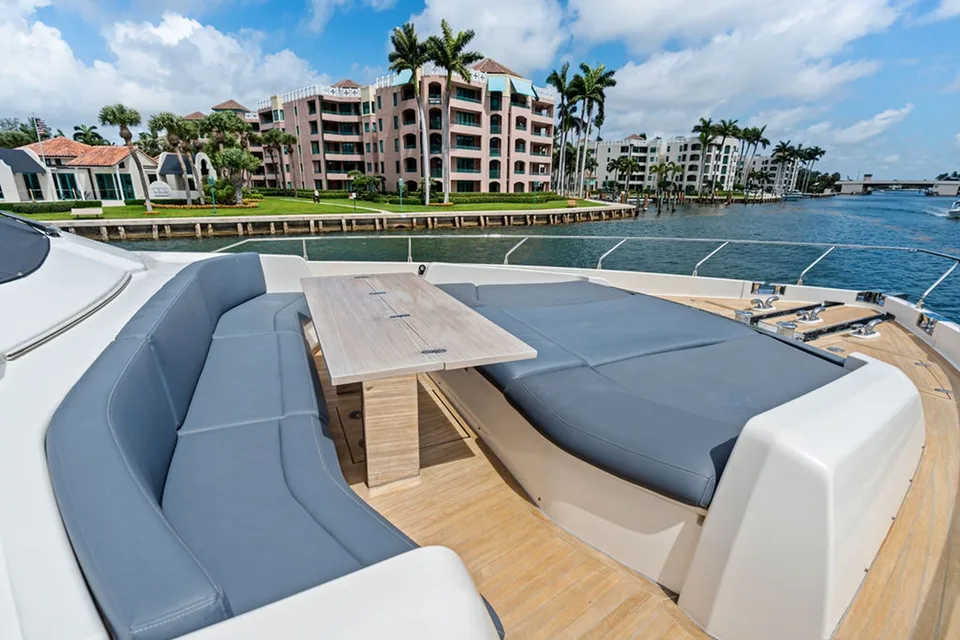 Ferretti Yachts 850 Motoryacht