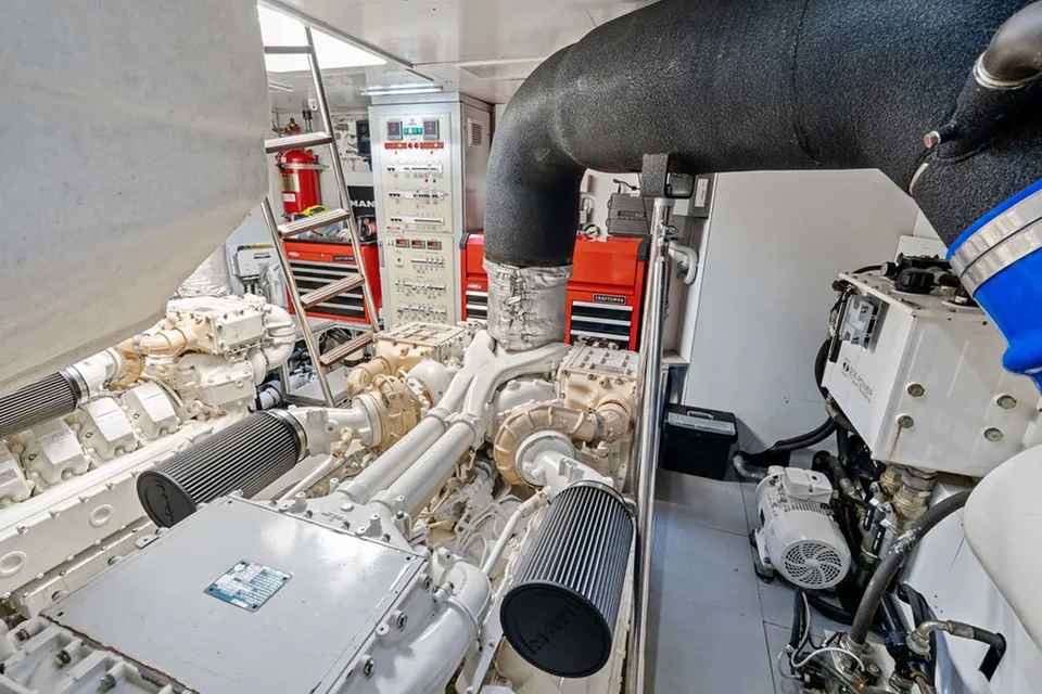 Ferretti Yachts 850 Motoryacht