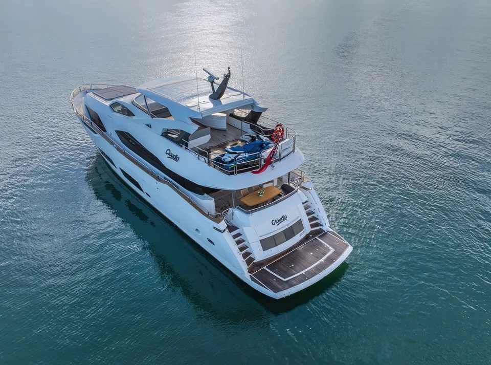 Sunseeker 95 YACHT