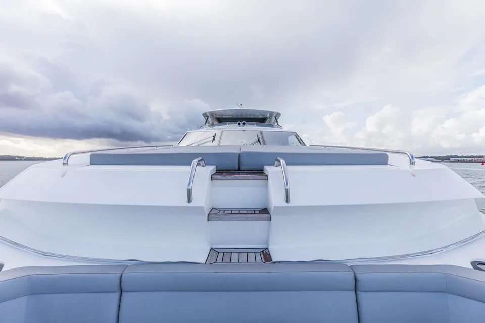 Sunseeker 95 YACHT