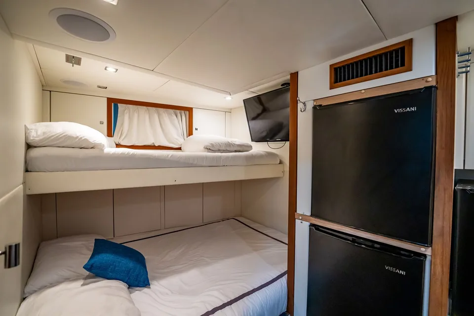 Sunseeker 34 Meter Yacht