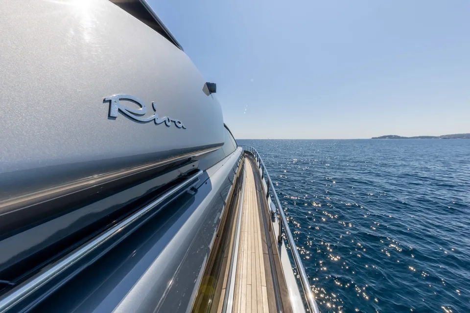 Riva Domino 86