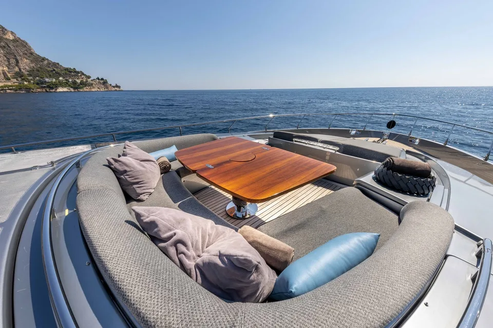 Riva Domino 86
