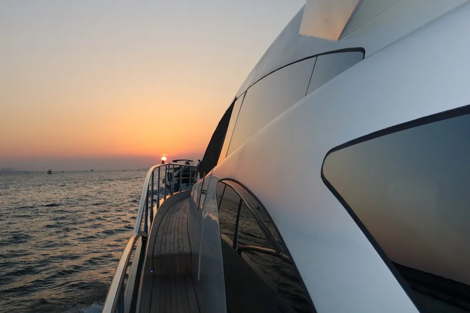 Azimut LEONARDO