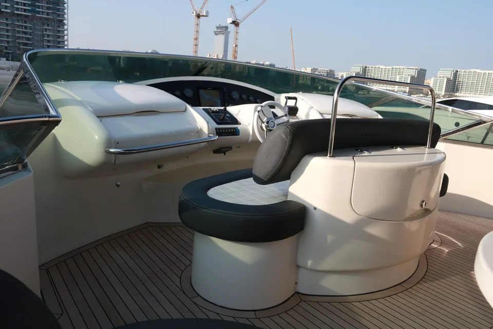 Azimut LEONARDO