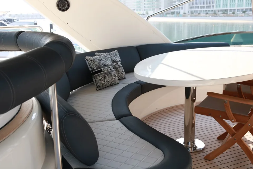 Azimut LEONARDO