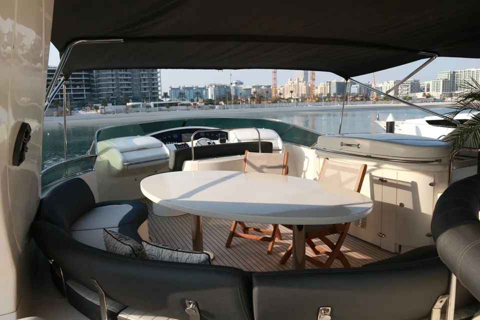 Azimut LEONARDO