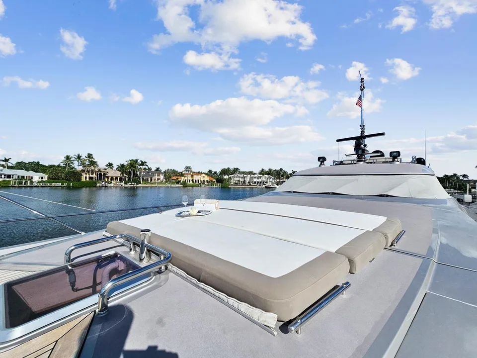 Palmer Johnson 124 Sports Cruiser