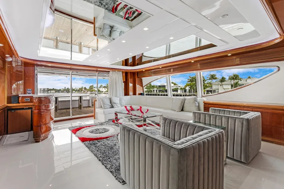 Ferretti Yachts 94