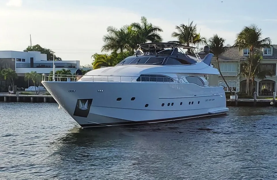 Ferretti Yachts 94