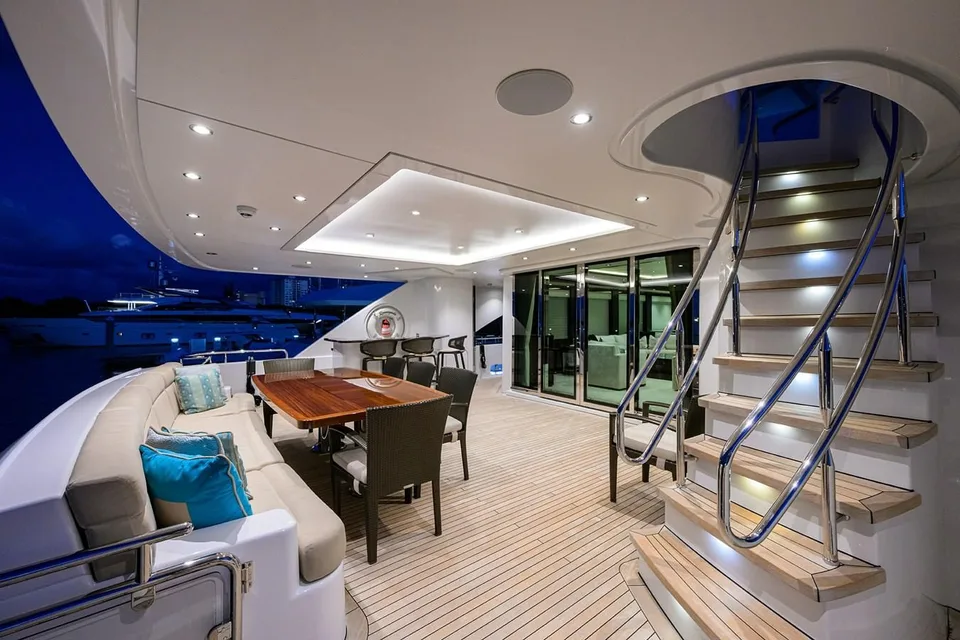 Westport Raised Pilothouse