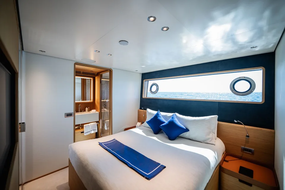 Custom Line Navetta 30