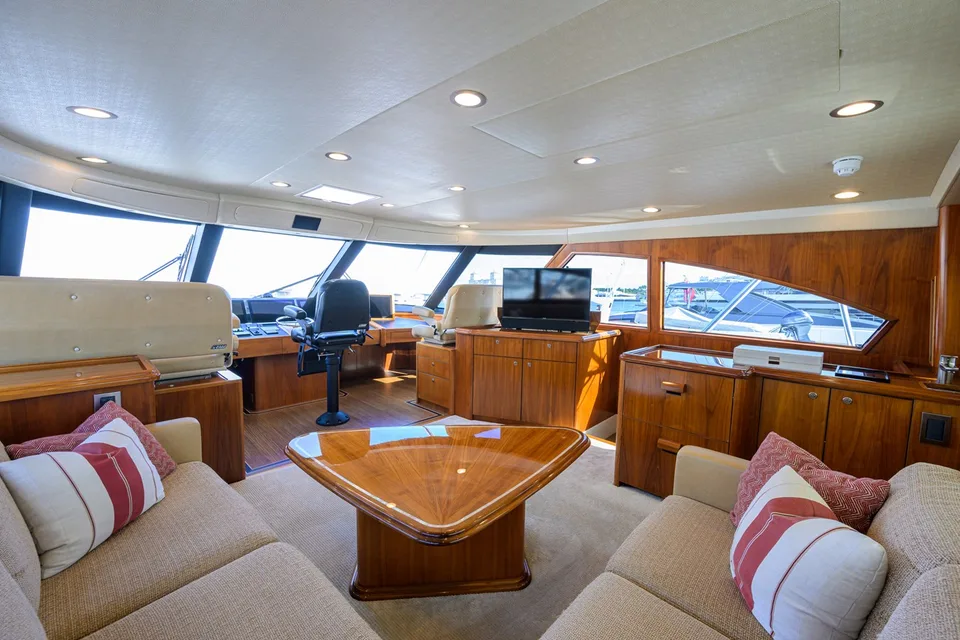 Viking 92 Enclosed Flybridge