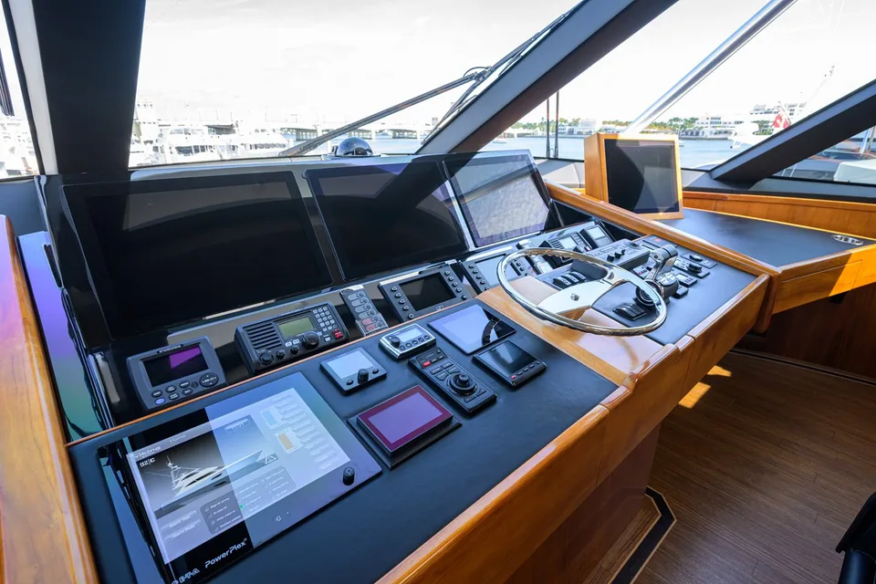 Viking 92 Enclosed Flybridge