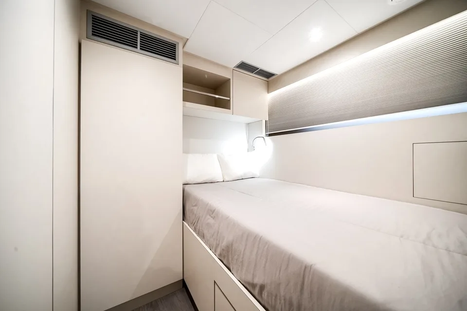 Ocean Alexander 27R