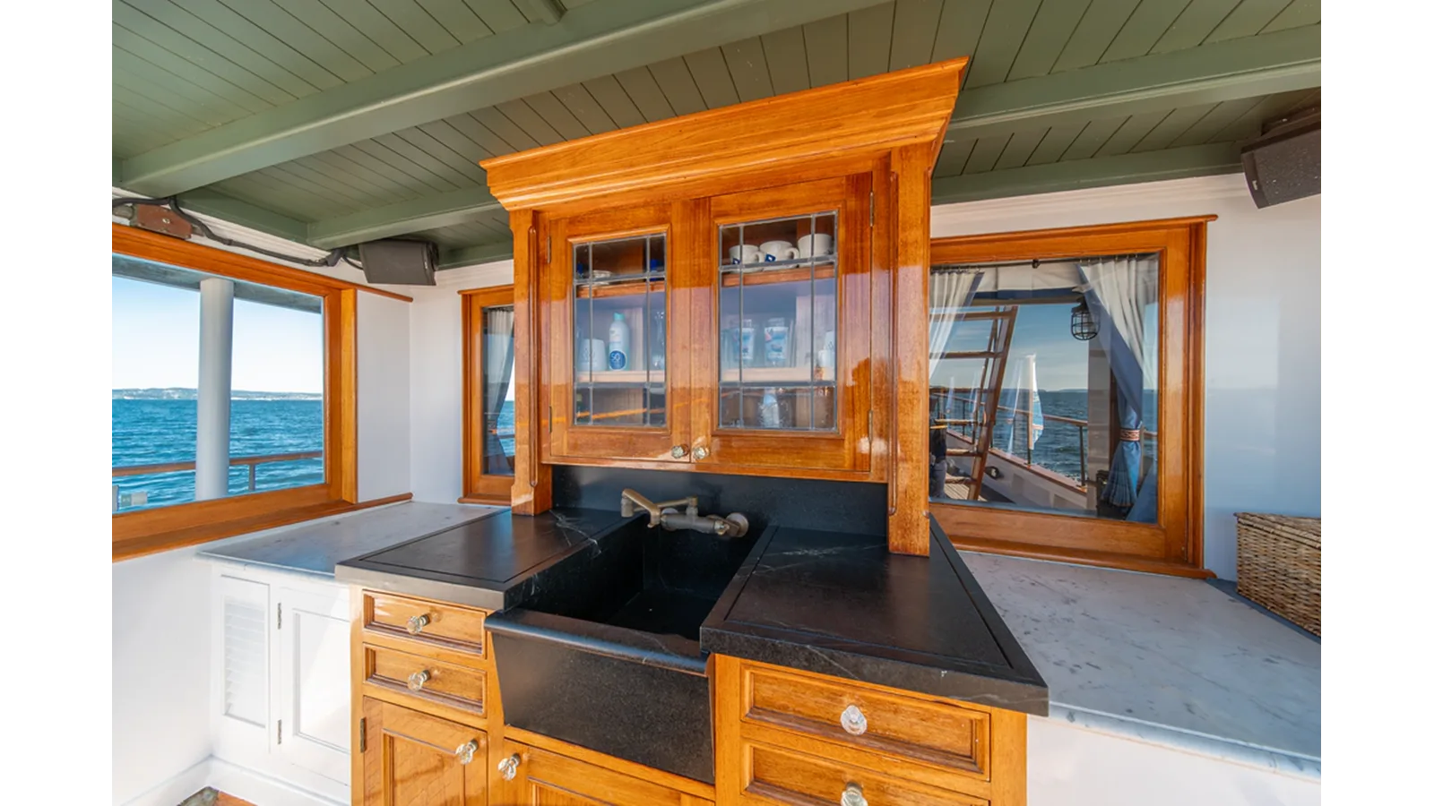 Custom Fan Tail Motor Yacht