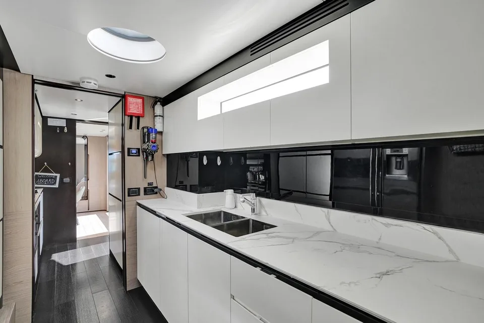 Azimut Grande 27 METRI