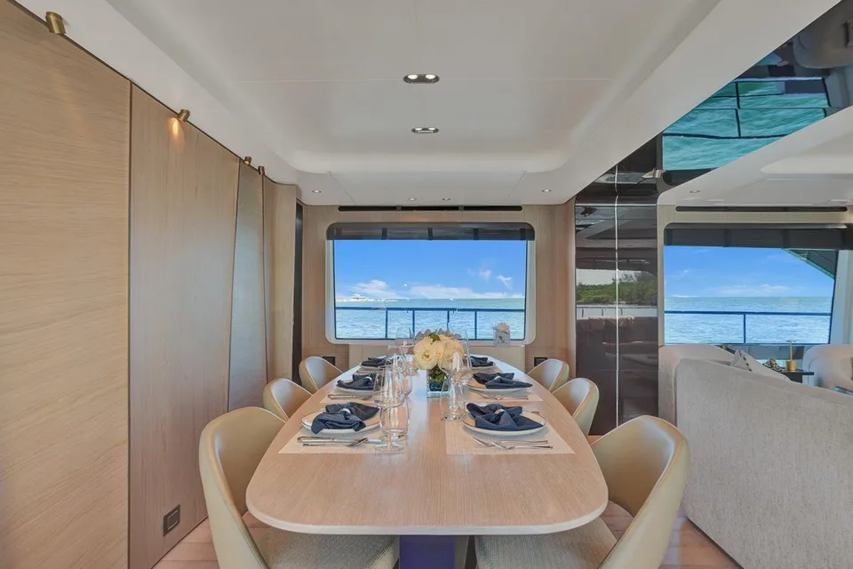 Azimut Grande 27 METRI