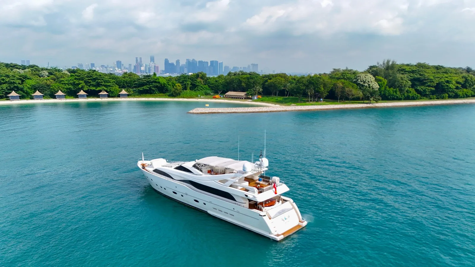 Ferretti Custom Line Custom Line 112