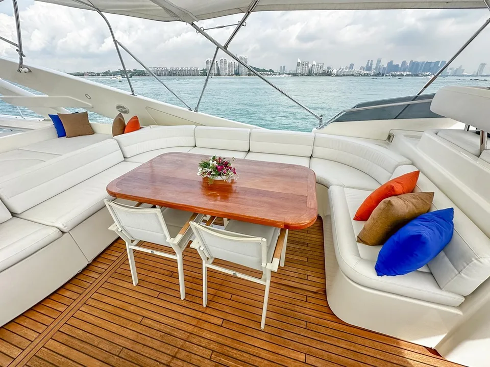 Ferretti Custom Line Custom Line 112