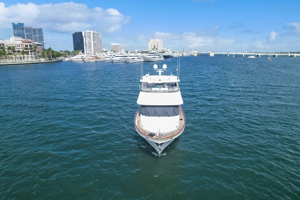 Ocean Alexander 83E