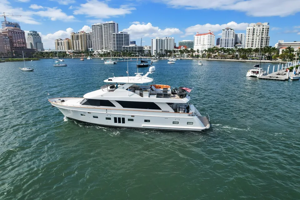Ocean Alexander 83E