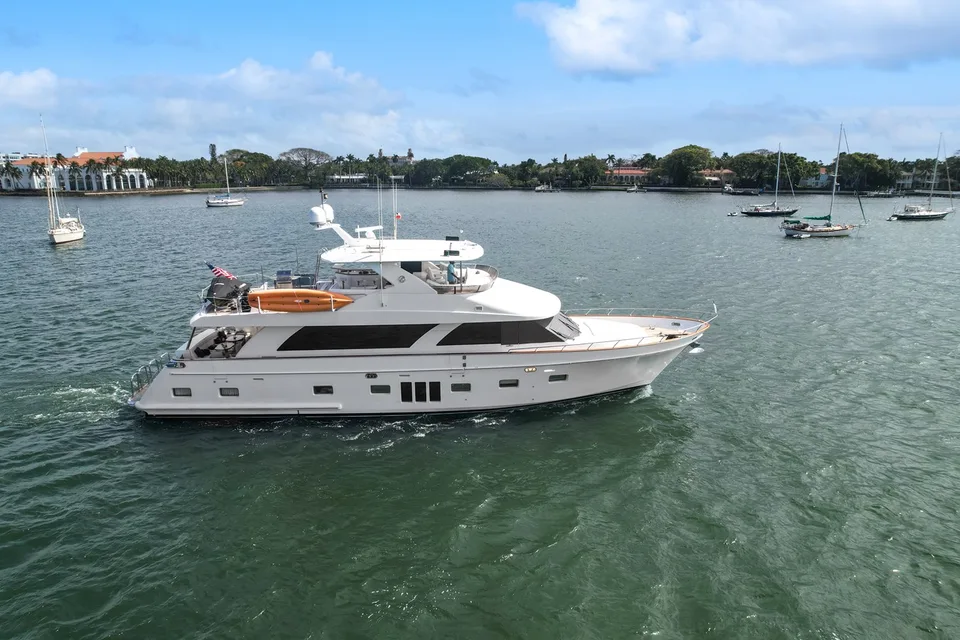 Ocean Alexander 83E