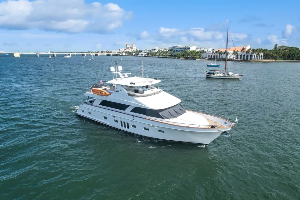 Ocean Alexander 83E