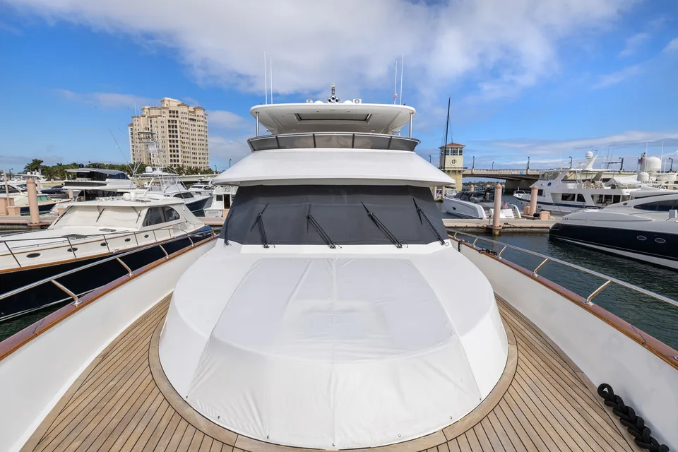 Ocean Alexander 83E