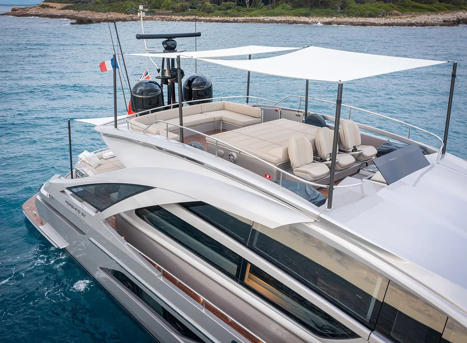 Pershing 9X