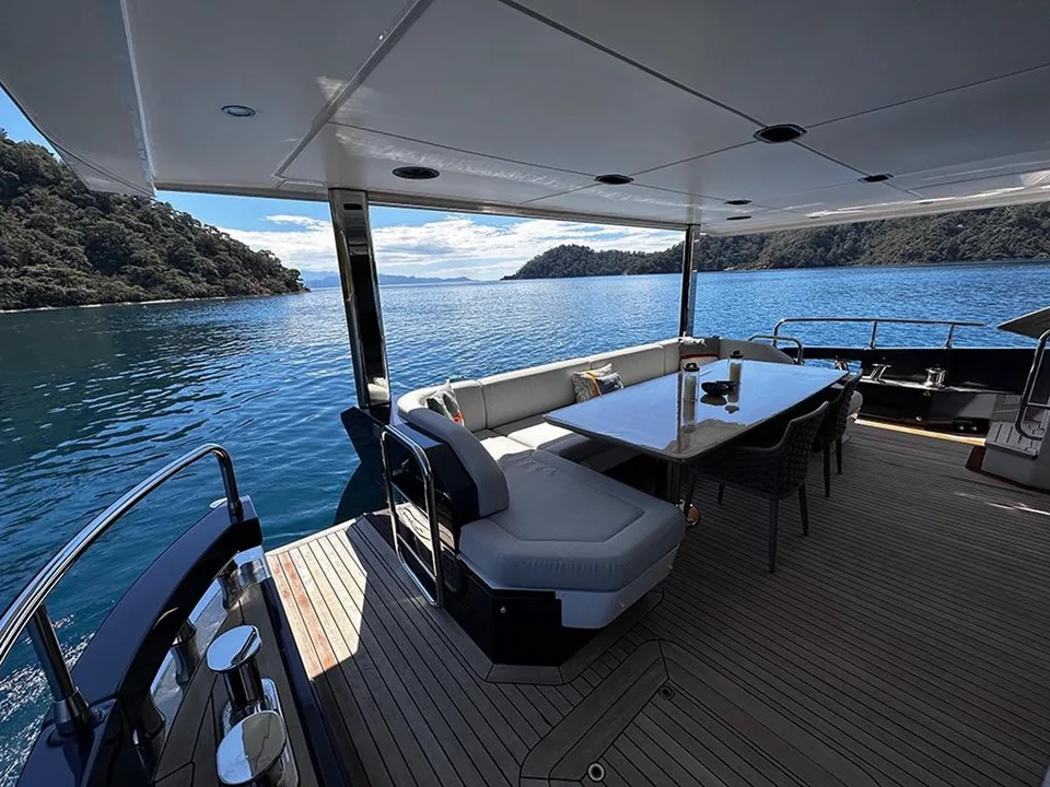 Azimut GRANDE 27