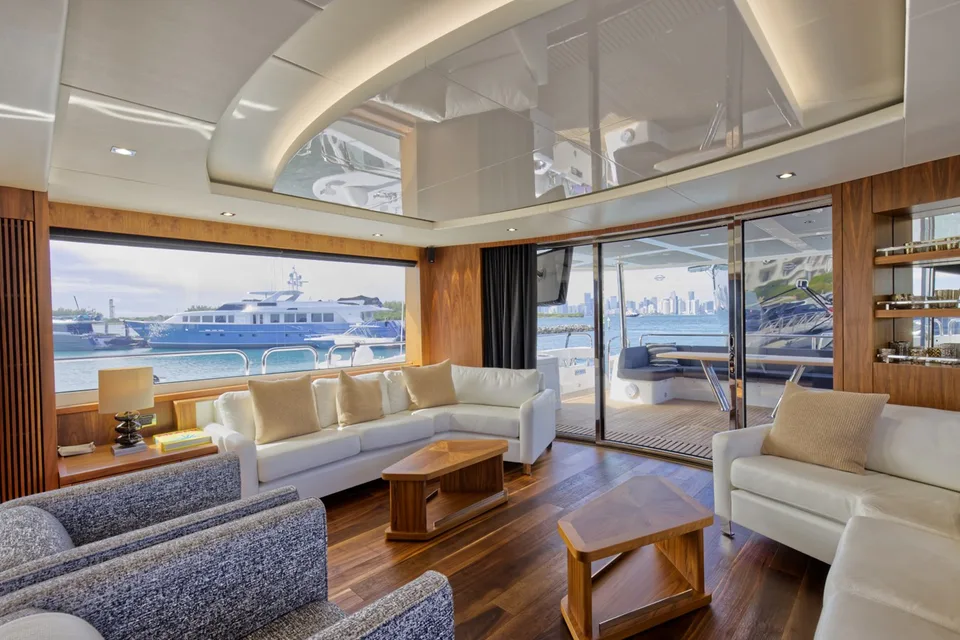Sunseeker 86 Yacht