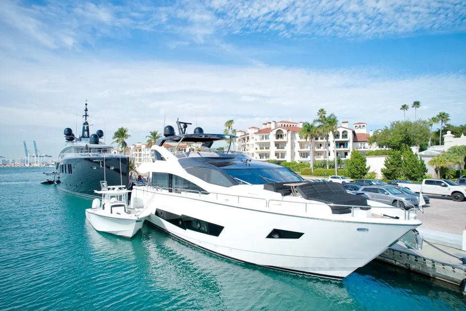 Sunseeker 86 Yacht